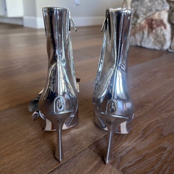 Sam Edelman ESMAE STILETTO ANKLE BOOTIE in Metallic Silver - Picture 5 of 11